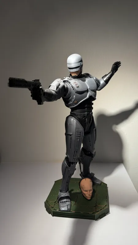 ROBOCOP RESINA