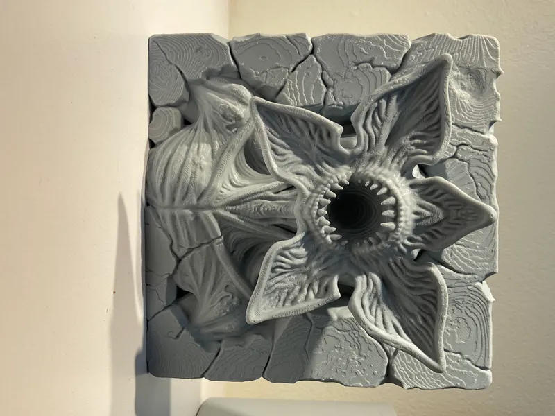 STRANGER THINGS DEMOGORGON MURO